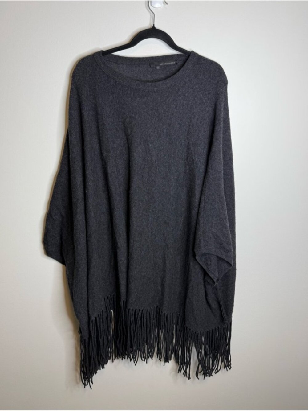 360Cashmere Poncho gray fringe